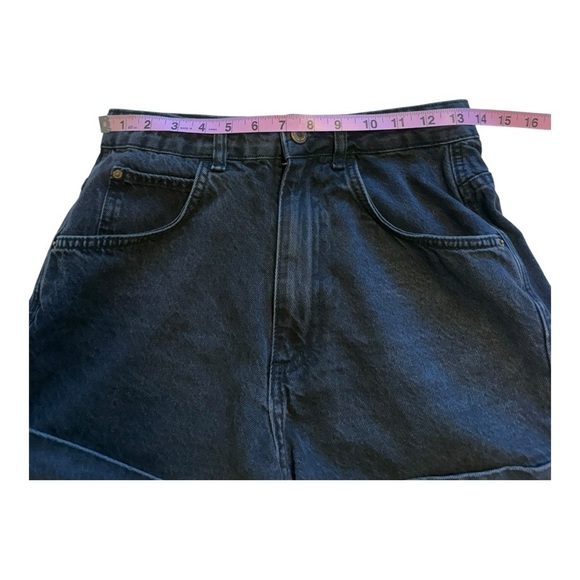 Zara Women's Black Denim Shorts - Size 4 - Picture 5 of 9